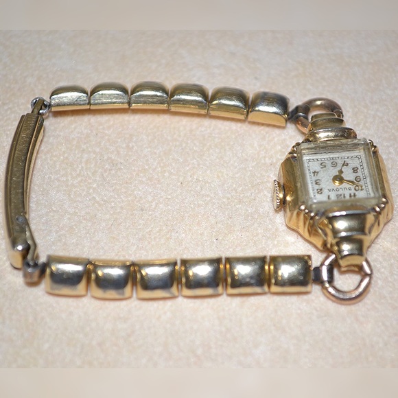 10k Gold Filled Bulova 21 Jewels Wind Up w/Adjustable Gold Filled Band Ladies - Picture 8 of 16